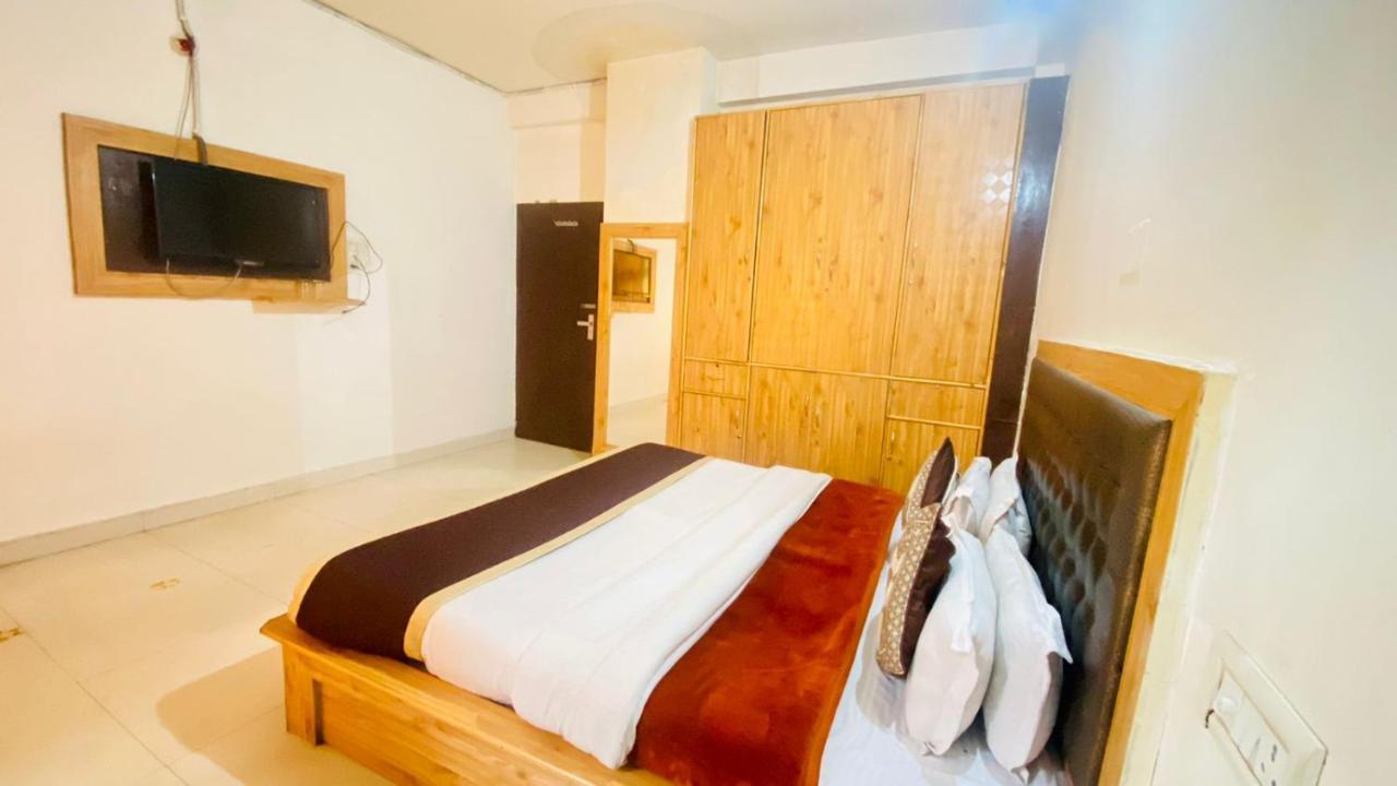 Hotel Purnima Riverside Касоль Экстерьер фото
