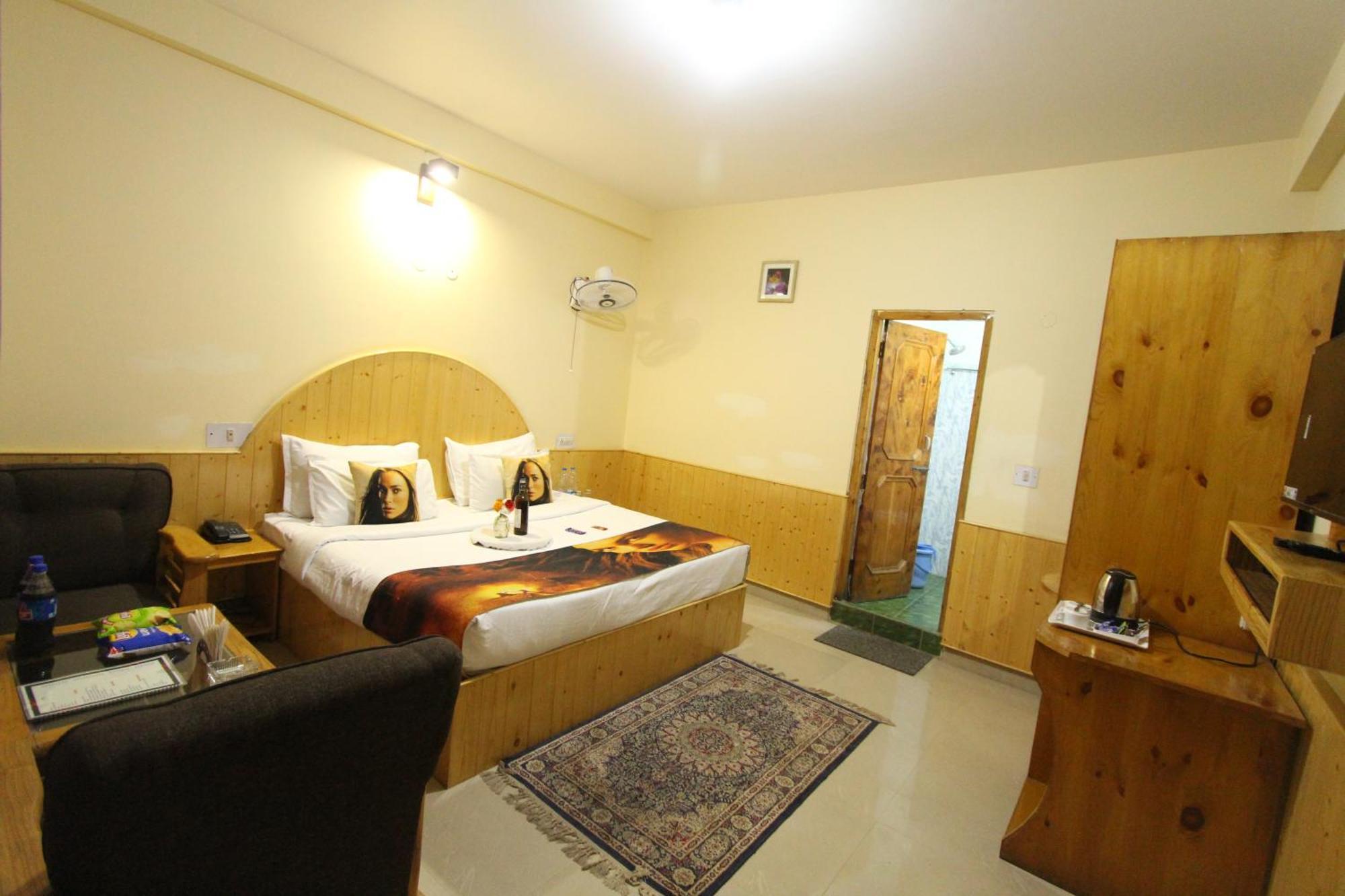 Hotel Purnima Riverside Касоль Экстерьер фото