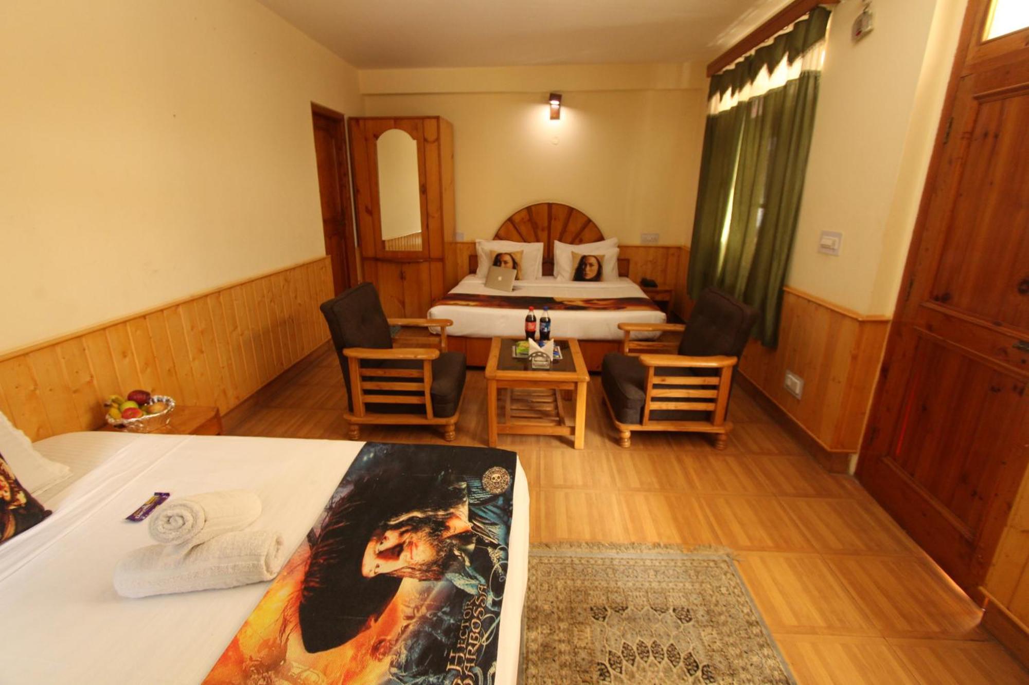 Hotel Purnima Riverside Касоль Экстерьер фото
