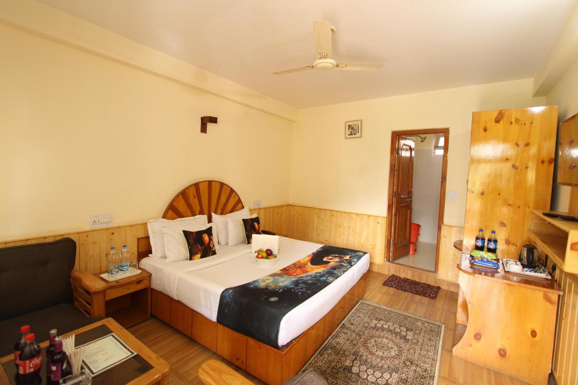 Hotel Purnima Riverside Касоль Экстерьер фото